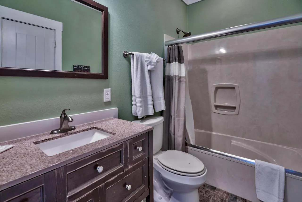 Tourist Trap Villa Panama City Beach