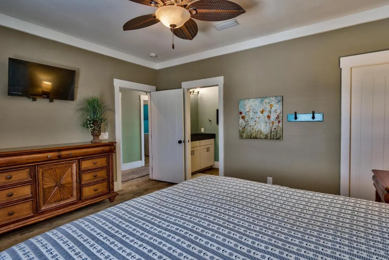 Tourist Trap Villa Panama City Beach Semesterbostad
